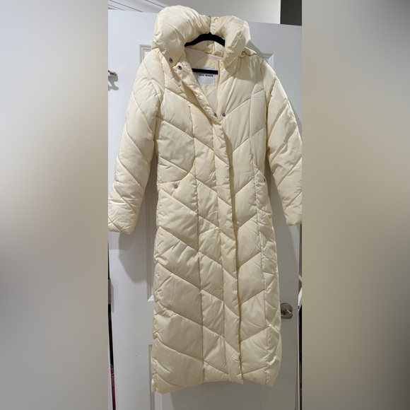 NWOT STEVE MADDEN Women's Cream Quilted Long Coat - Size XS - Picture 3 of 13